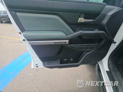 2025 Toyota Tacoma i-FORCE MAX Trailhunter Crew Cab Long Bed - zdjęcie 9 z 20 - miniatura