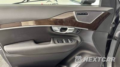 2018 Volvo XC90 T6 Momentum 7-Passenger - zdjęcie 13 z 41 - miniatura