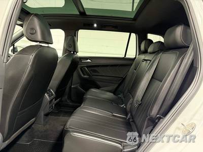 2022 Volkswagen Tiguan SE R-Line Black - zdjęcie 18 z 20 - miniatura