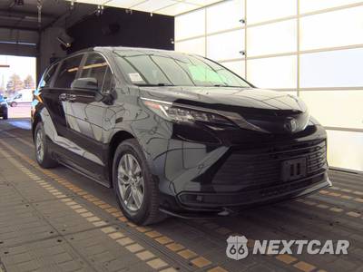 2022 Toyota Sienna LE 8-Passenger 120.5" WB - zdjęcie 3 z 30 - miniatura