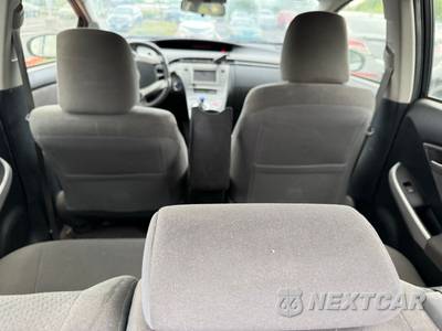 2014 Toyota Prius Two - zdjęcie 7 z 19 - miniatura