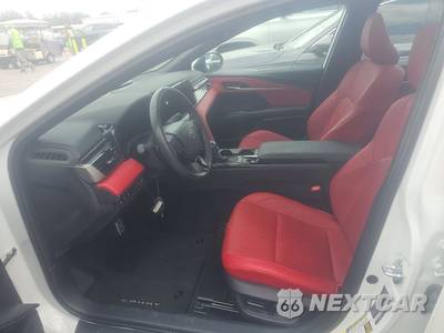 2025 Toyota Camry XSE - zdjęcie 7 z 21 - miniatura