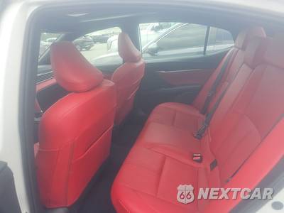 2025 Toyota Camry XSE - zdjęcie 13 z 21 - miniatura