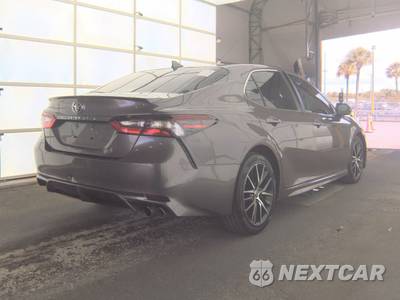 2022 Toyota Camry SE - zdjęcie 4 z 32 - miniatura