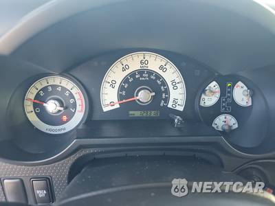 2012 Toyota FJ Cruiser w/Rear Doors - zdjęcie 12 z 38 - miniatura