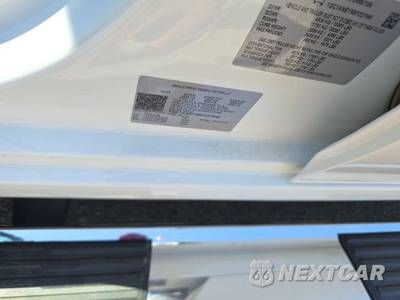 2025 Chevrolet Silverado 2500HD LT Crew Cab Medium Bed 1LT - zdjęcie 14 z 26 - miniatura