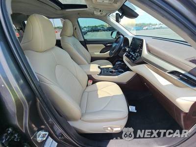 2022 Toyota Highlander Hybrid XLE - zdjęcie 8 z 29 - miniatura