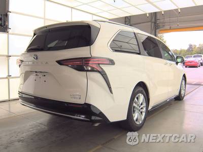 2021 Toyota Sienna Limited 7-Passenger 120.5" WB - zdjęcie 4 z 24 - miniatura