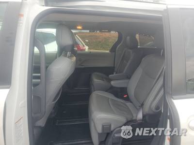 2021 Toyota Sienna Limited 7-Passenger 120.5" WB - zdjęcie 13 z 24 - miniatura
