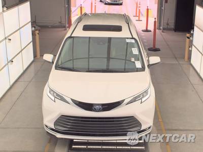 2021 Toyota Sienna Limited 7-Passenger 120.5" WB - zdjęcie 2 z 24 - miniatura