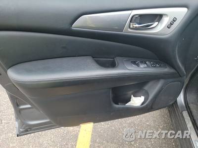 2018 Nissan Pathfinder SL - zdjęcie 9 z 19 - miniatura