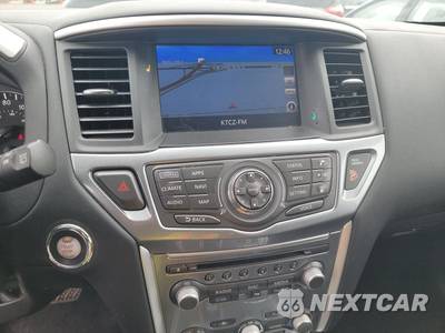 2018 Nissan Pathfinder SL - zdjęcie 11 z 19 - miniatura