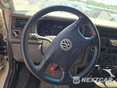 1999 Volkswagen EuroVan MV 115.0" WB - zdjęcie 10 z 18 - miniatura