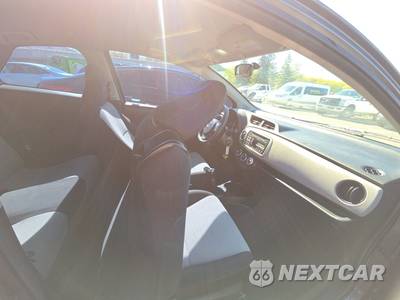 2013 Toyota Yaris L - zdjęcie 8 z 36 - miniatura