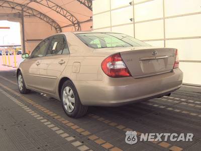 2004 Toyota Camry SE - zdjęcie 6 z 18 - miniatura