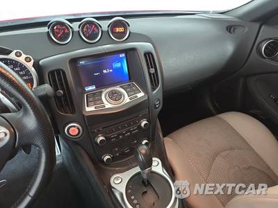 2010 Nissan 370Z Touring Convertible - zdjęcie 11 z 26 - miniatura