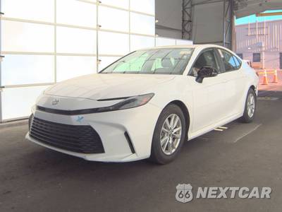 2025 Toyota Camry LE - zdjęcie 1 z 13 - miniatura
