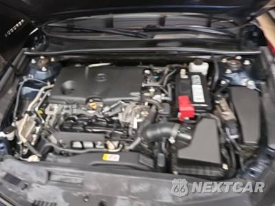 2019 Toyota Camry SE - zdjęcie 12 z 18 - miniatura