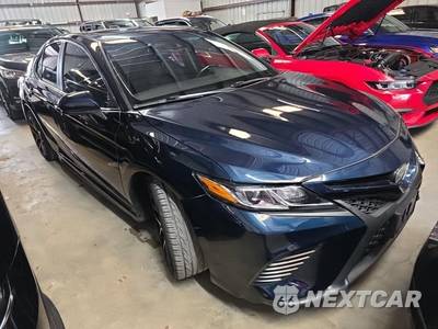 2019 Toyota Camry SE - zdjęcie 3 z 18 - miniatura