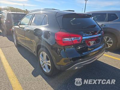 2016 Mercedes-Benz GLA 250 4MATIC - zdjęcie 6 z 36 - miniatura