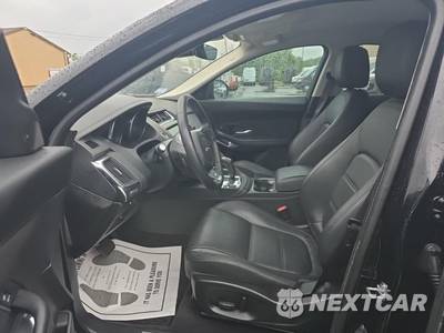 2020 Jaguar E-PACE - zdjęcie 13 z 21 - miniatura
