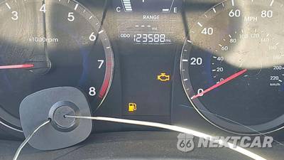 2013 Hyundai Accent GLS Sedan - zdjęcie 24 z 41 - miniatura