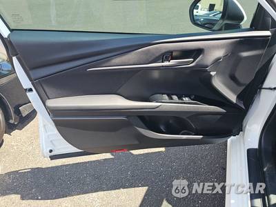 2025 Toyota Camry LE - zdjęcie 15 z 24 - miniatura
