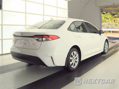 2026 Toyota Corolla LE Sedan - zdjęcie 4 z 19 - miniatura
