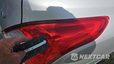 2013 Nissan Versa 1.6 SV - zdjęcie 26 z 30 - miniatura