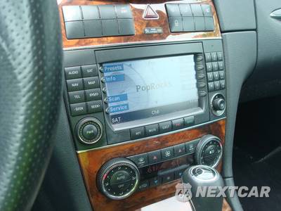 2009 Mercedes-Benz CLK 350 Convertible - zdjęcie 49 z 77 - miniatura
