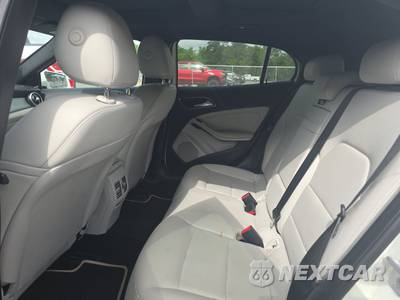 2017 Mercedes-Benz GLA 250 - zdjęcie 13 z 25 - miniatura