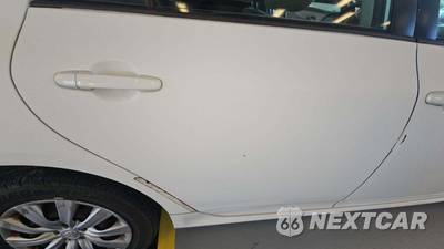 2012 Toyota Corolla LE - zdjęcie 25 z 28 - miniatura