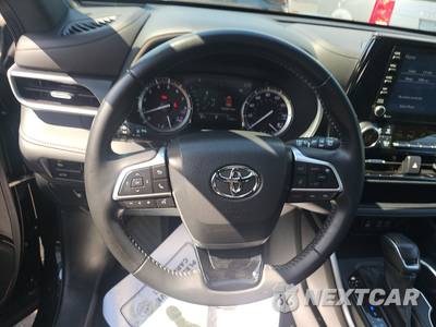 2022 Toyota Highlander XSE - zdjęcie 10 z 25 - miniatura