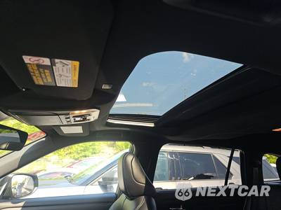 2022 Toyota Highlander XSE - zdjęcie 18 z 25 - miniatura