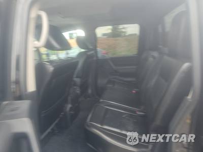 2013 Nissan TITAN SL Crew Cab Short Bed - zdjęcie 19 z 32 - miniatura