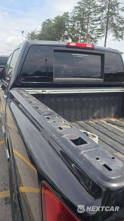 2013 Nissan TITAN SL Crew Cab Short Bed - zdjęcie 25 z 32 - miniatura