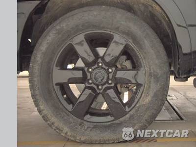 2013 Nissan TITAN SL Crew Cab Short Bed - zdjęcie 9 z 32 - miniatura