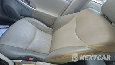 2014 Toyota Prius Four - zdjęcie 19 z 31 - miniatura