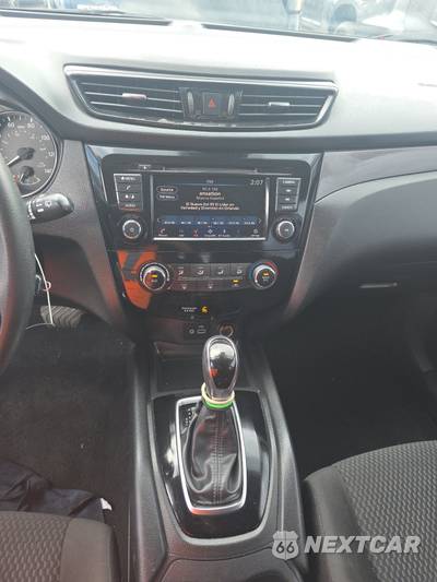 2021 Nissan Rogue Sport S - zdjęcie 11 z 21 - miniatura