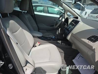 2012 Nissan LEAF SL - zdjęcie 8 z 23 - miniatura