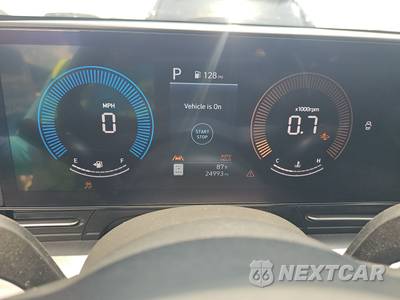 2025 Hyundai Kona SEL - zdjęcie 12 z 22 - miniatura