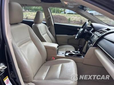 2014 Toyota Camry XLE - zdjęcie 12 z 16 - miniatura