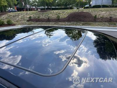 2014 Toyota Camry XLE - zdjęcie 9 z 16 - miniatura