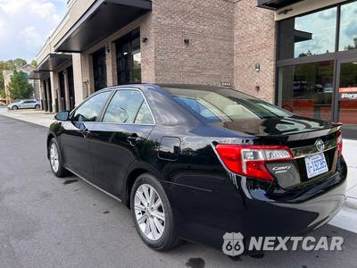 2014 Toyota Camry XLE - zdjęcie 4 z 16 - miniatura
