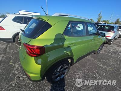 2023 Hyundai Venue SEL - zdjęcie 4 z 21 - miniatura
