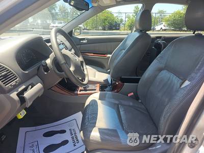 2002 Toyota Camry LE - zdjęcie 7 z 29 - miniatura