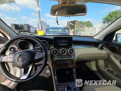 2018 Mercedes-Benz GLC 300 - zdjęcie 5 z 12 - miniatura