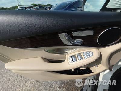 2016 Mercedes-Benz GLC 300 - zdjęcie 9 z 18 - miniatura