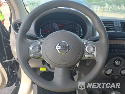 2014 Nissan Versa SV - zdjęcie 10 z 18 - miniatura