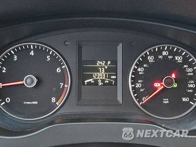 2012 Volkswagen Jetta SE Sedan - zdjęcie 12 z 37 - miniatura